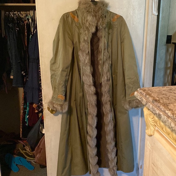 New Woman’s olive green rabbit fur trench coat size 4-8